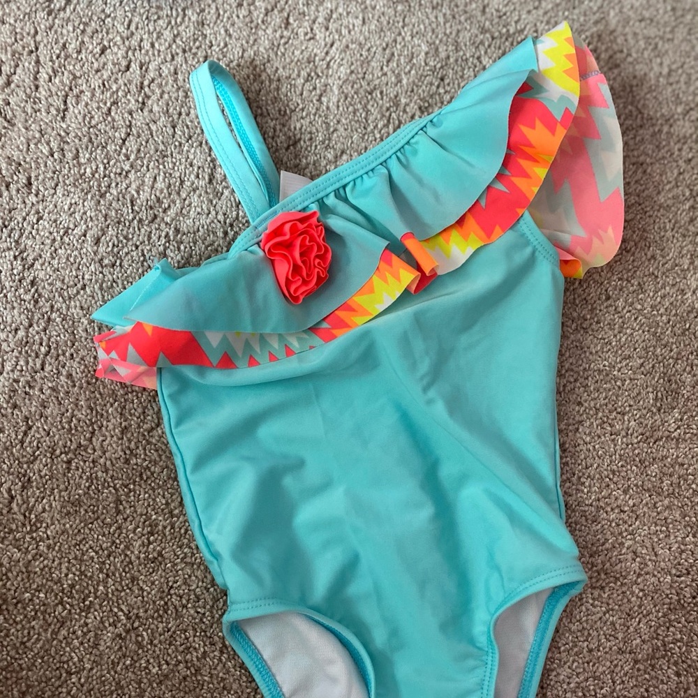 One shoulder bathing suit 🩱
